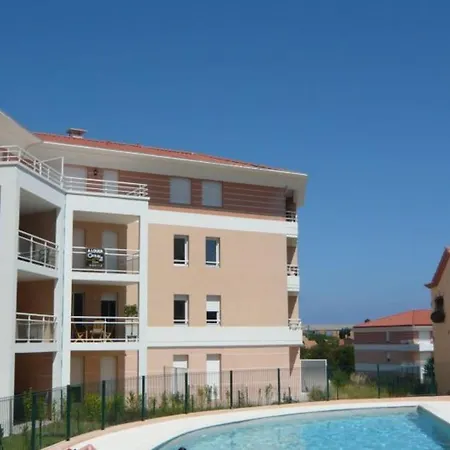 Beautiful Apt With Terrace In * Antibes